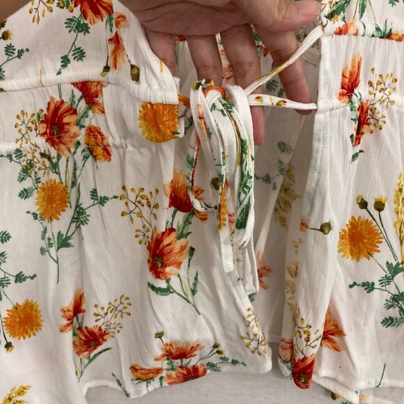 Torrid Gauze Floral Tie Front Lightweight Top Plus 2X Cream Orange Feminine - Picture 4 of 10